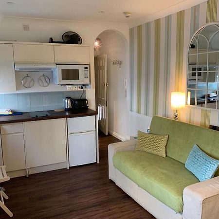Between Piers, The Stylish Studio Flat In Cannon Place Hove Exteriér fotografie